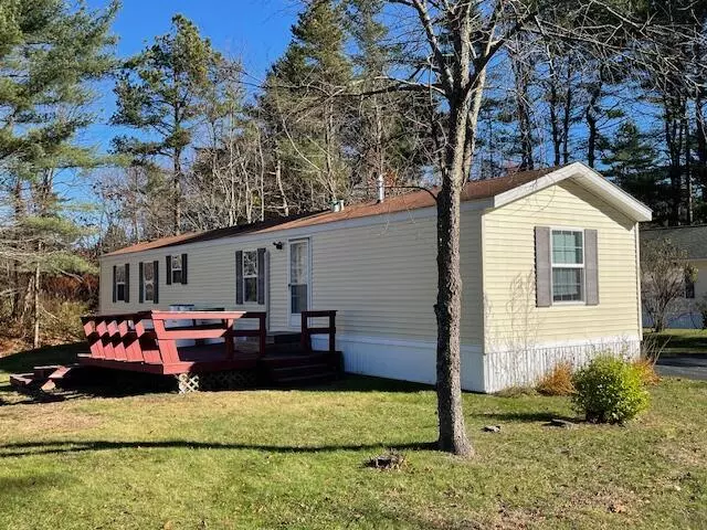 13 Fawn DR, Saco, ME 04072