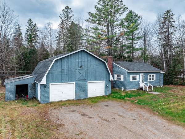 1922 Pushaw RD, Glenburn, ME 04401