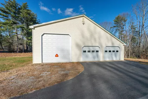 Litchfield, ME 04350,98 Huntington Hill RD