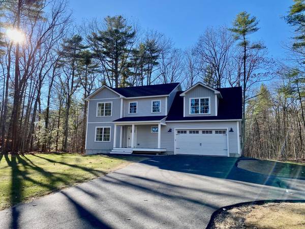 52 Old Standish RD, Buxton, ME 04093