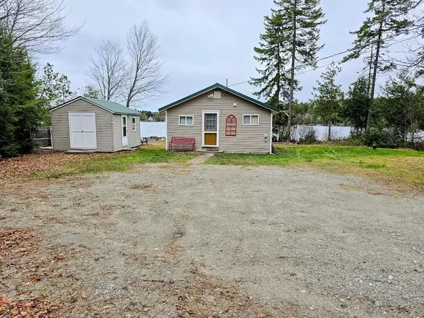 Lincoln, ME 04457,37 Petite DR