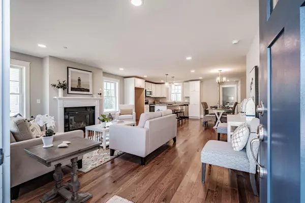 Gorham, ME 04038,121 Falcon Crest DR #2