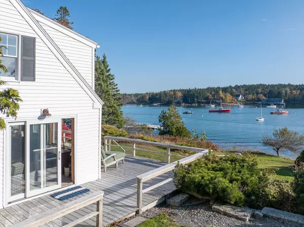 Stonington, ME 04681,88 Whitman RD