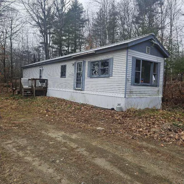 74 Blake RD, Turner, ME 04282