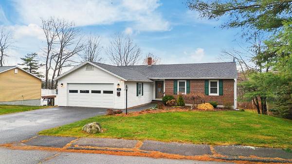 18 High Ridge DR, Augusta, ME 04330