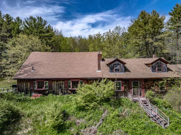 2 Gardner RD, Warren, ME 04864