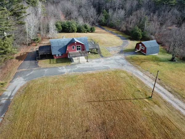 33 Martin CIR, Waterboro, ME 04087