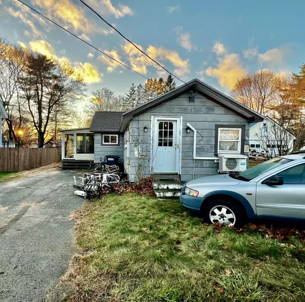 10 Vafiades AVE, Hermon, ME 04401