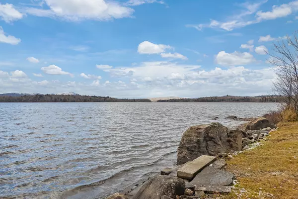 Jackman, ME 04945,15 Lake ST