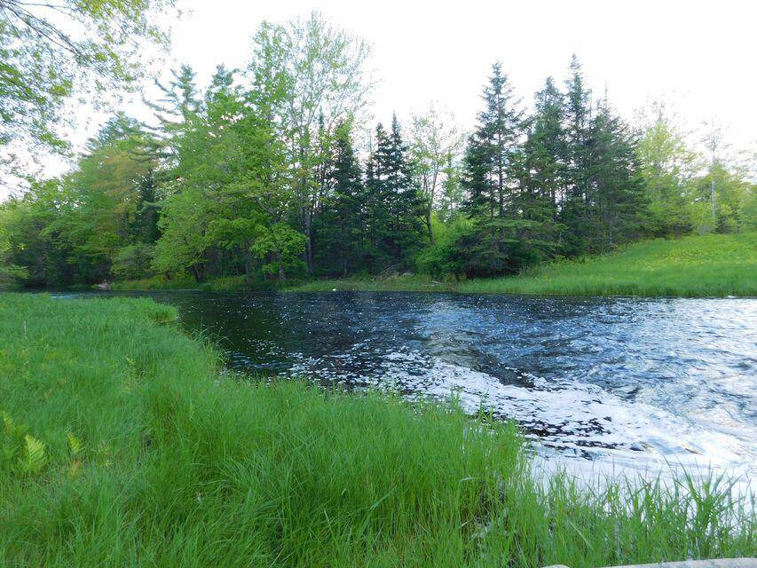 map11lot8 right of way, Bradley, ME 04411