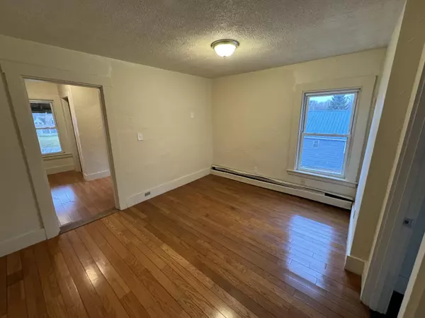 Jay, ME 04239,64 Intervale RD