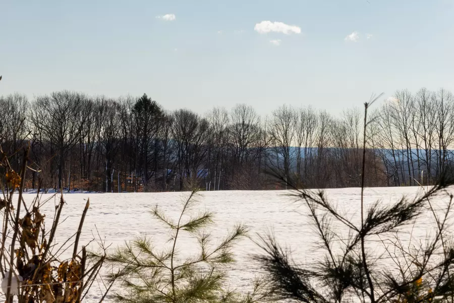 9 Durant RD, Berwick, ME 03901