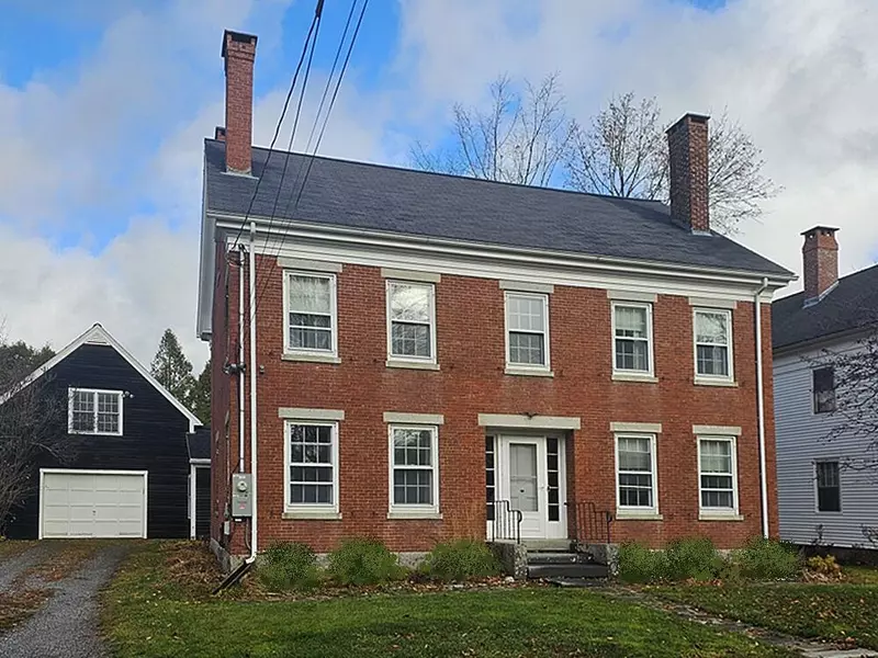 20 Vine ST, Damariscotta, ME 04543