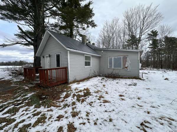 700 Warren Hill RD, Palmyra, ME 04965