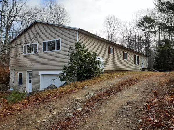 919 Winslows Mills RD, Waldoboro, ME 04572