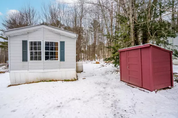 Winthrop, ME 04364,52 Squire CT