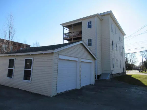 Portland, ME 04102,1263 Congress ST