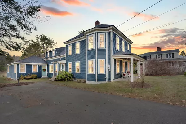 16 School ST, Kennebunkport, ME 04046