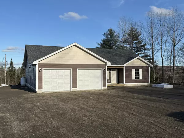 84 Deer Ridge LN, Windsor, ME 04363