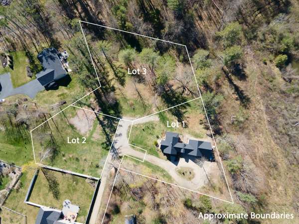 2 Furbish LN, Kennebunk, ME 04043