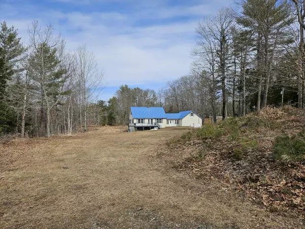 Vassalboro, ME 04989,18 Brann RD