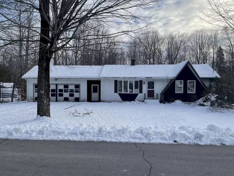 60 Rolling RDG, Jay, ME 04239