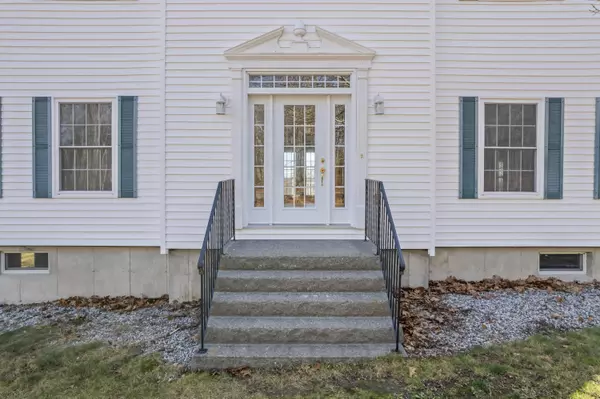 Richmond, ME 04357,369 River RD