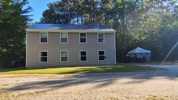 22 Weymouth RD, Gray, ME 04039