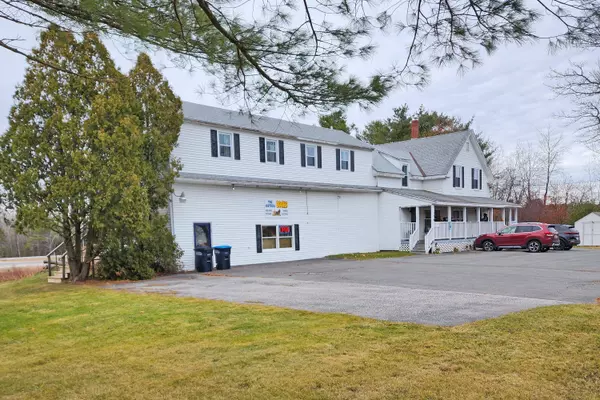 Freeport, ME 04032,176 US Route 1