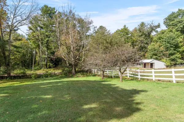 Mount Vernon, ME 04352,319 Ithiel Gordon RD