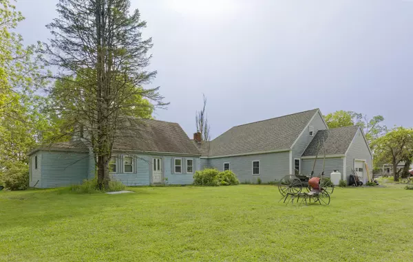 Damariscotta, ME 04543,535 Main ST