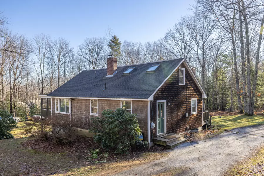 184 Heal RD, Lincolnville, ME 04849