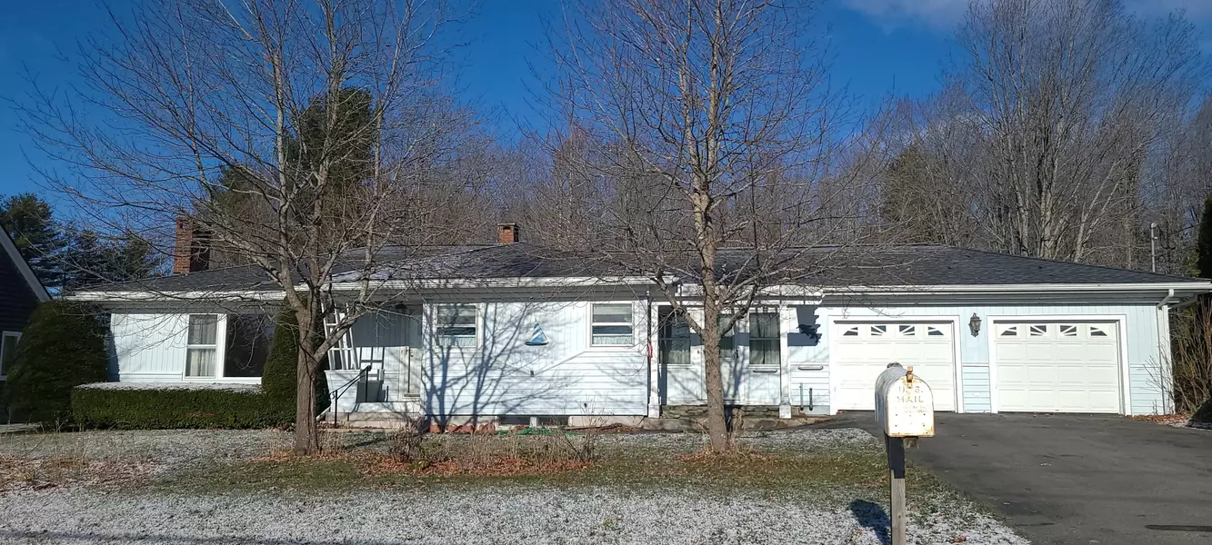 21 Perkins RD, Belfast, ME 04915