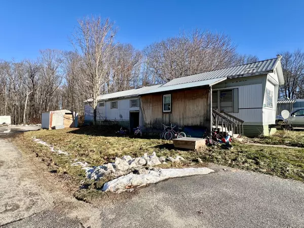 41 Lexis LN, Auburn, ME 04210