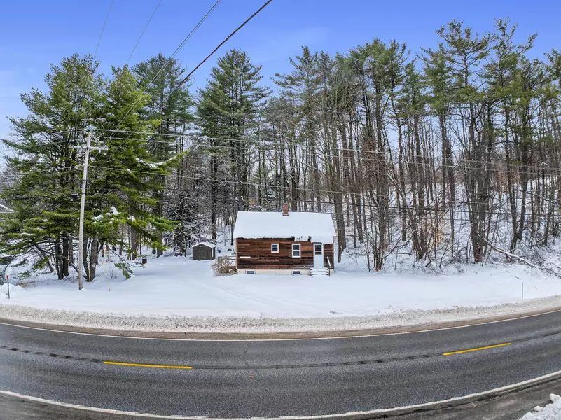 1820 Auburn RD, Turner, ME 04282