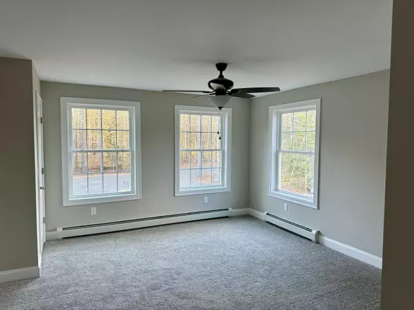 New Gloucester, ME 04260,14 Short Dirt RD