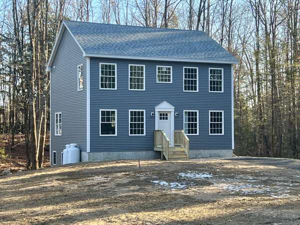 14 Short Dirt RD, New Gloucester, ME 04260