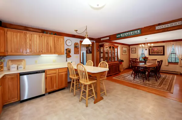 Kennebunk, ME 04043,2 Cranberry LN