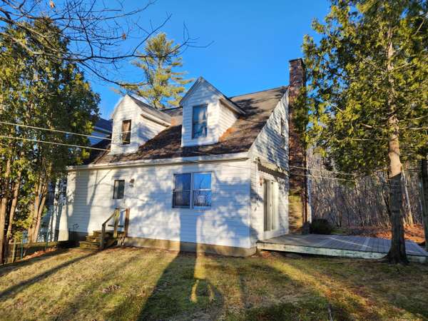 39 Wallis LN, Jefferson, ME 04348