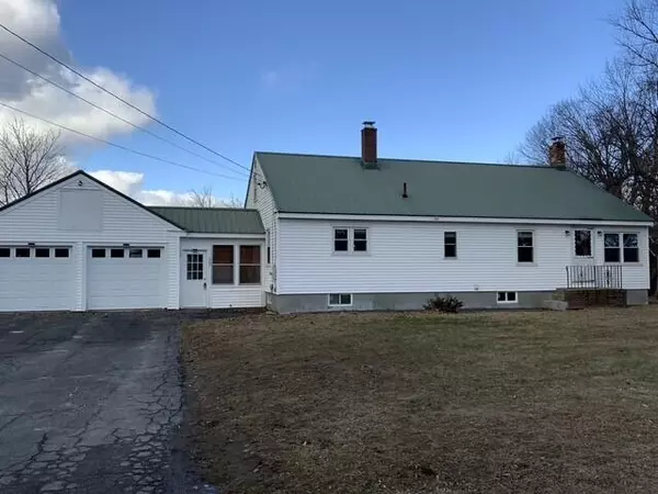 307 Brunswick AVE, Gardiner, ME 04345