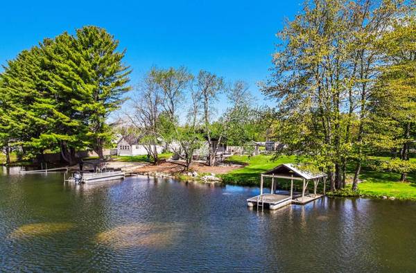 333 Smithfield RD, Belgrade, ME 04917