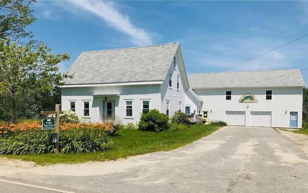 1499 Coastal RD, Brooksville, ME 04617