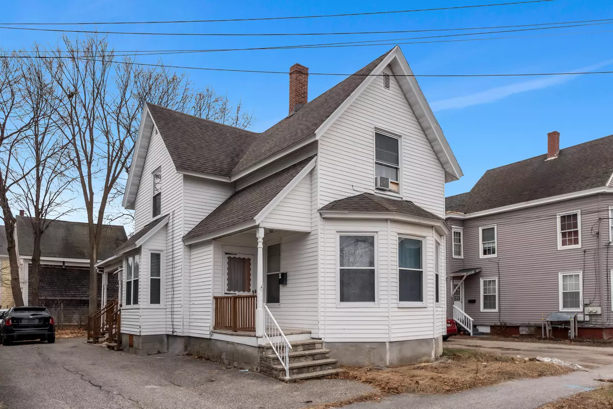Auburn, ME 04210,30 Whitney ST #2