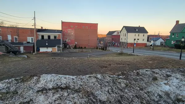 43 North ST, Calais, ME 04619