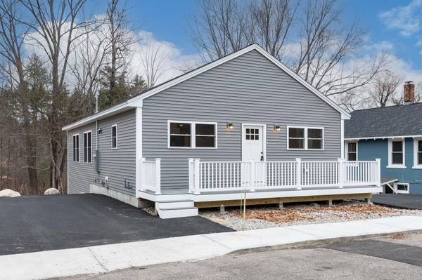 6 Harrison ST, Sanford, ME 04083