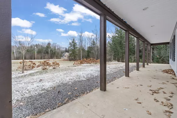 West Gardiner, ME 04345,127 Terri LN