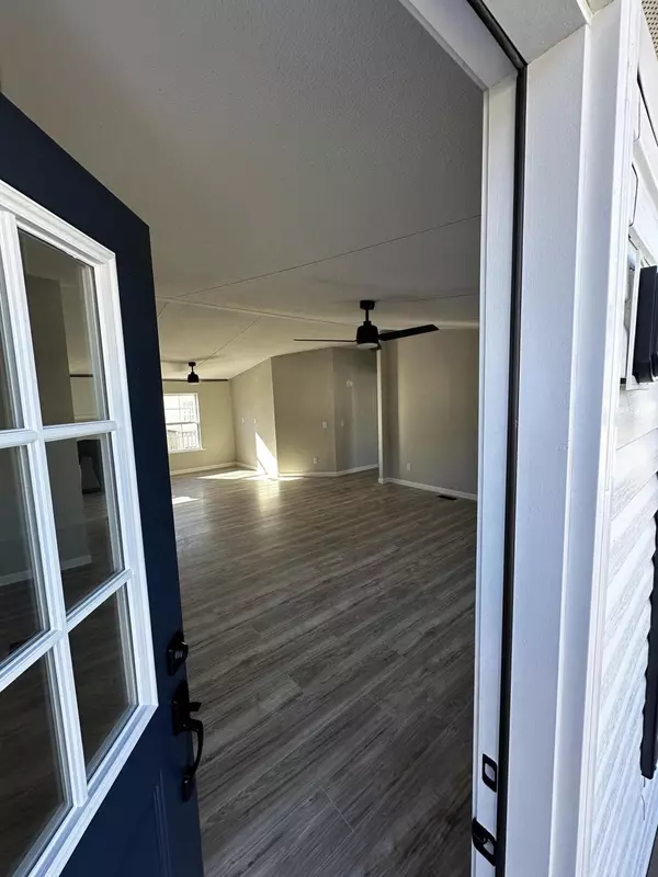 Lewiston, ME 04240,12 Oxbow DR