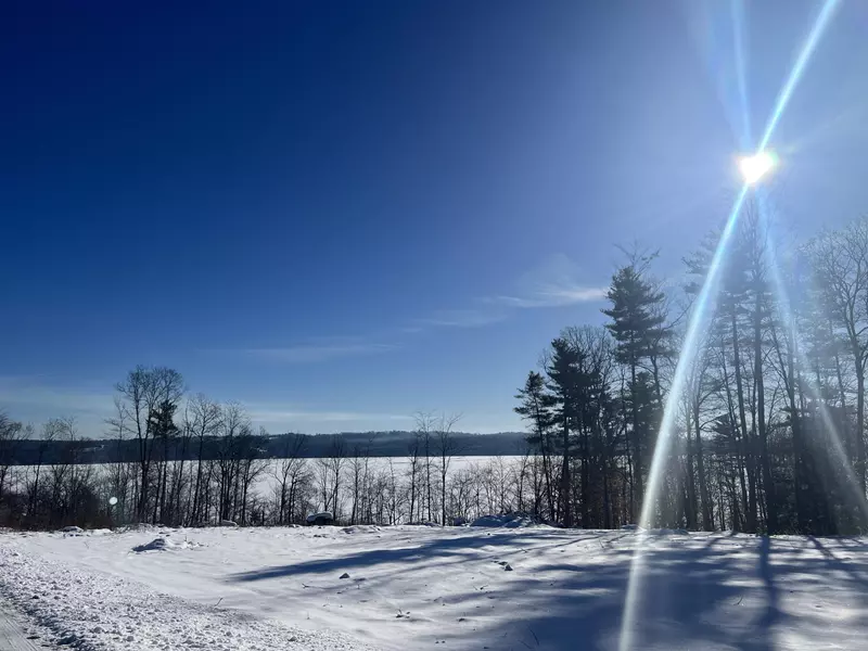 8 Dyer Overlook LN N, Belgrade, ME 04917