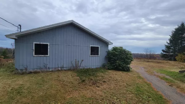 Cooper, ME 04657,556 Cooper HWY