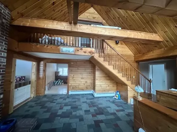 Scarborough, ME 04074,10 Huntley DR